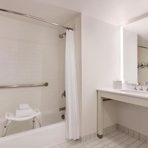 Corner King Suite
